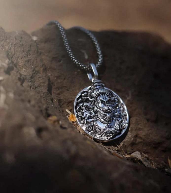 Sacred Hanuman Ji Pendant with Silver Chain – Divine Protection & Strength for Devotees